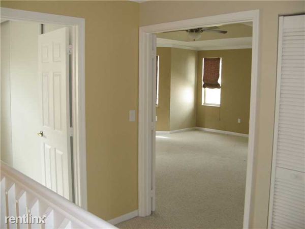 Building Photo - 1486 NW 159th Ln