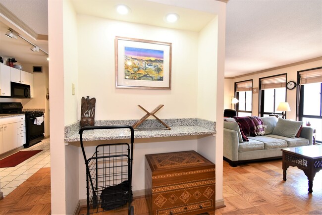 Foto del edificio - Spacious 1BR/1BA in Dupont Circle with Uti...