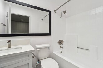 Interior Photo - 1223 Federal Ave
