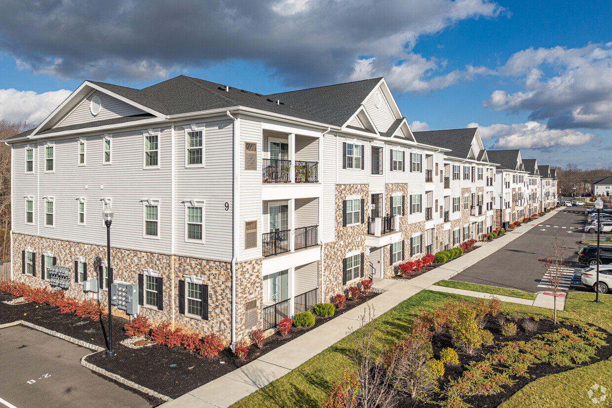 Primario - The Lofts at Monroe Parke