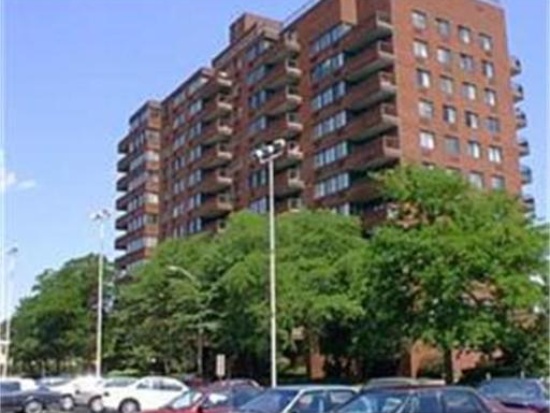 Primary Photo - 77 Adams St
