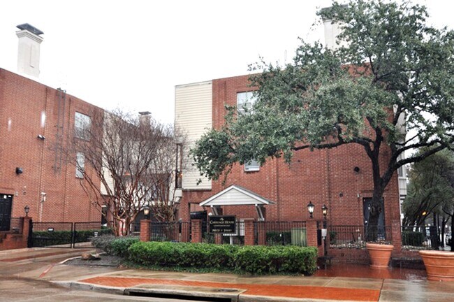 Foto del edificio - 2902 State St