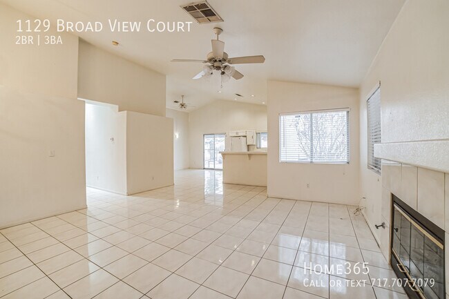 Building Photo - Stunning 2 bedroom home in North Las Vegas...