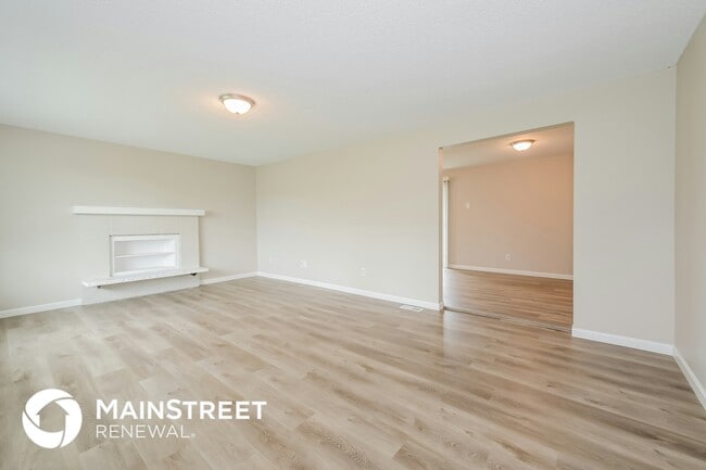 Building Photo - 16902 8th Ave E