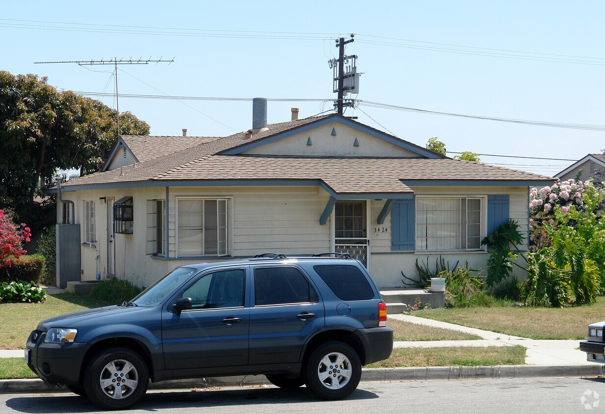 Building Photo - 3424-3426 San Luis St