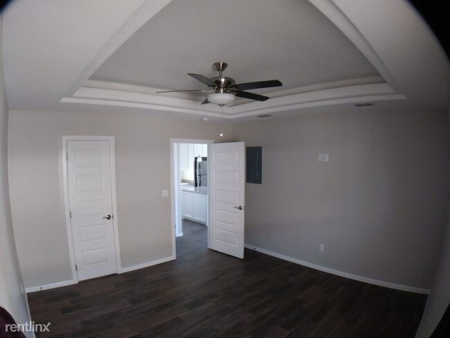 Foto del edificio - 1 br, 1 bath Apartment - 2110 Taxco Ct