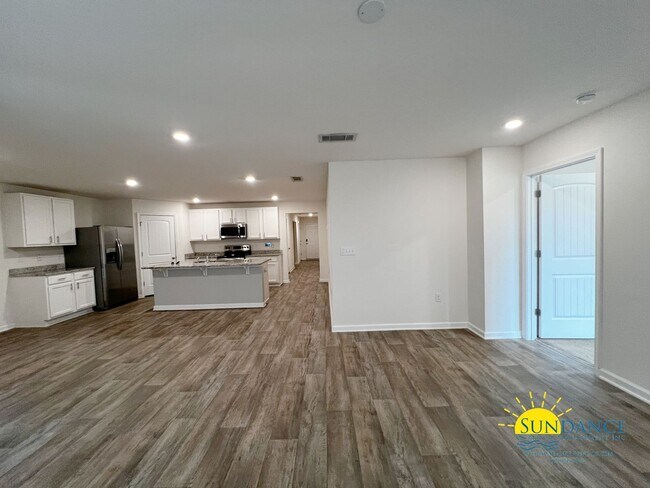 Foto del edificio - Stunning 4 Bedroom Home in Crestview!