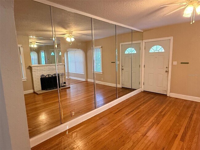 Foto del edificio - 1908 20th Ave N