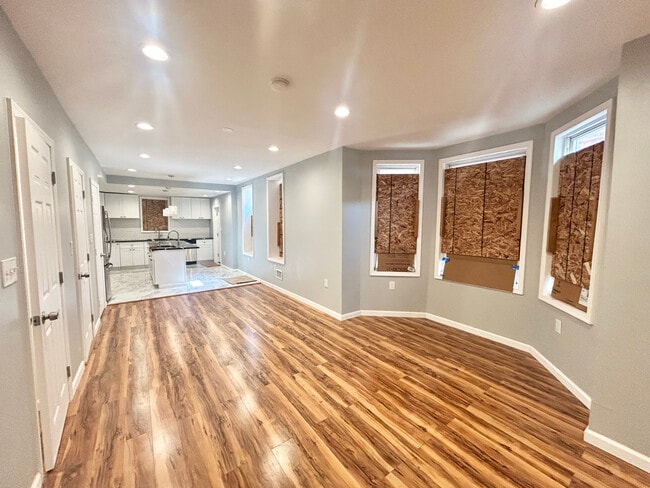 Foto del edificio - 3447 Jasper St