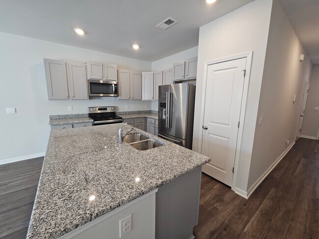 Foto del edificio - 7566 Knightbell Cir