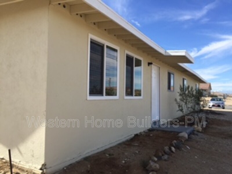 Foto principal - 6537 Persia Ave