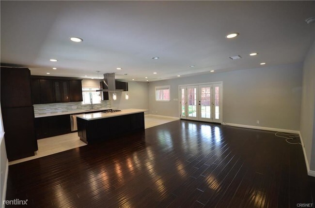 Building Photo - 2 br, 2 bath House - 22512 Clarendon St