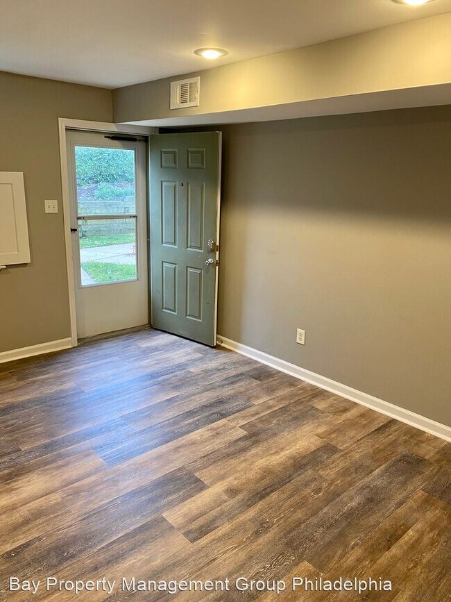 Building Photo - 2 br, 1.5 bath House - 612 Valley Dr