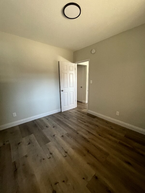 Foto del edificio - 7833 Towne Ave