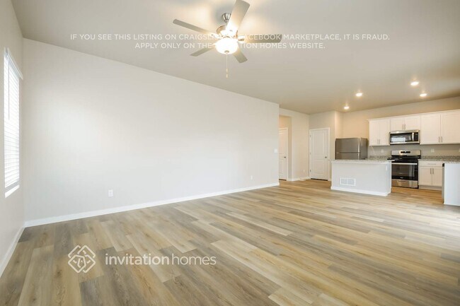 Foto del edificio - 7203 Dolores Ave