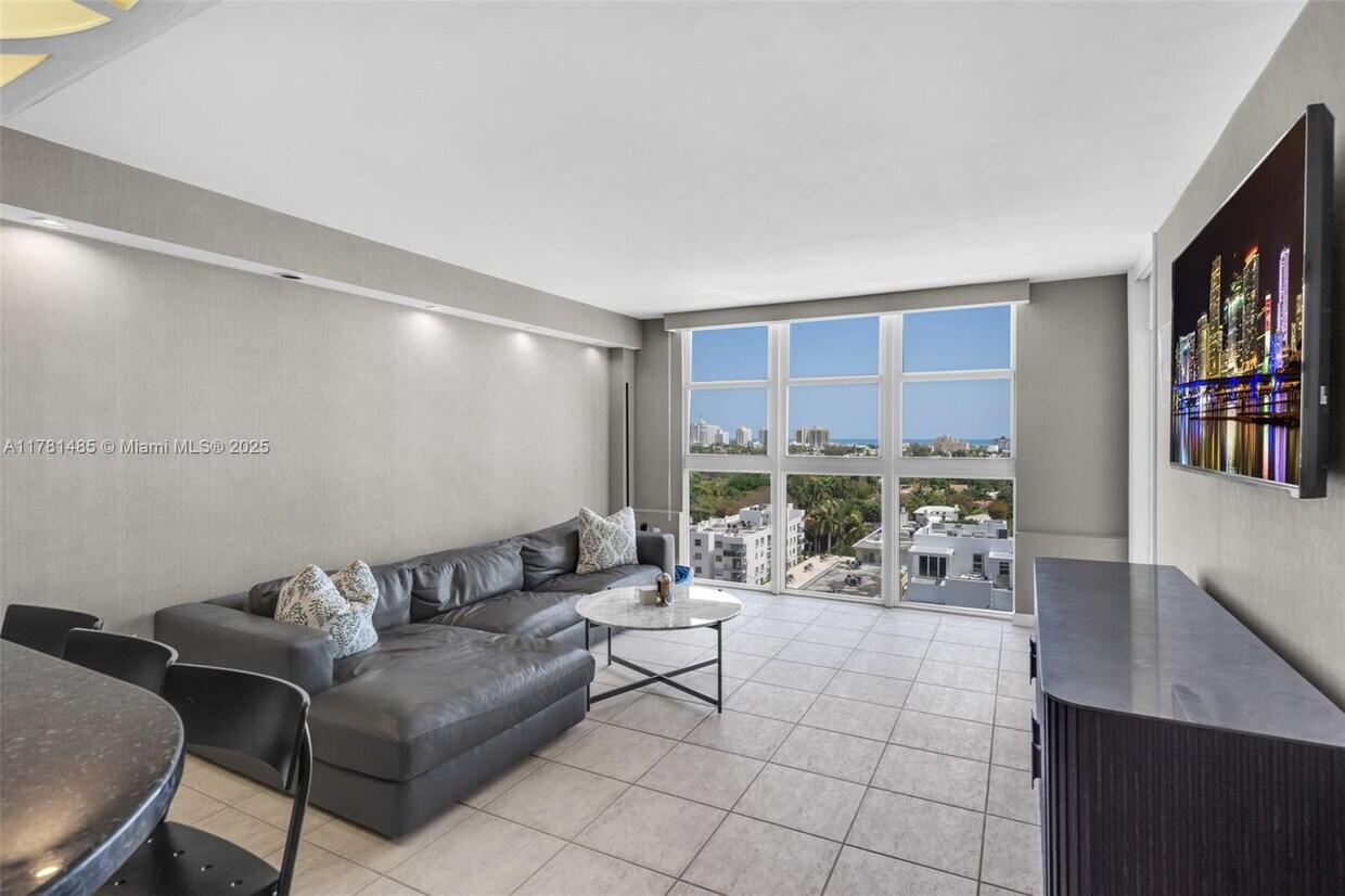 Foto principal - 1228 West Ave