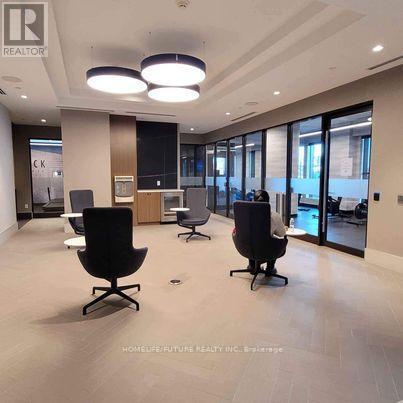 Photo du bâtiment - 2550 Simcoe St N