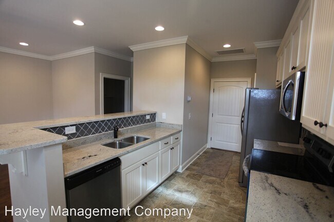 Building Photo - 3 br, 3.5 bath House - 1096 Runningvine Lane