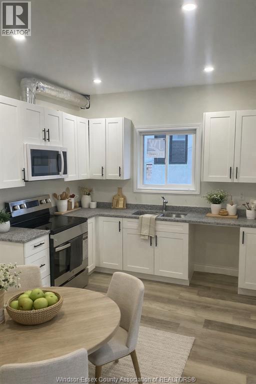 Photo du bâtiment - 647 Janette Ave