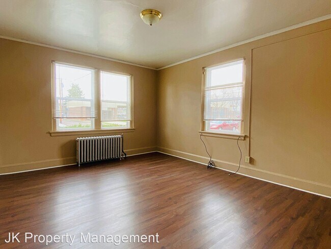 Foto del edificio - 112 6th St N