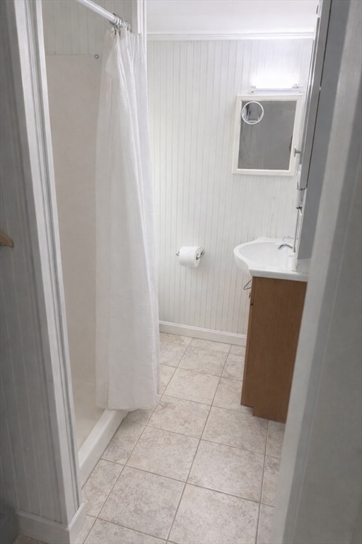 Building Photo - 613 Main St