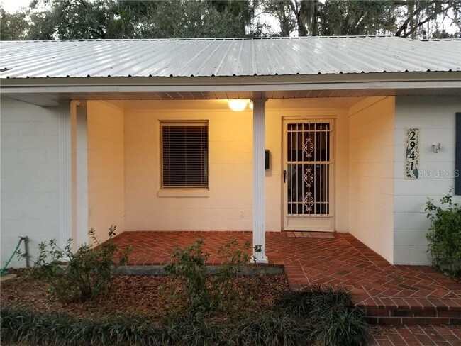 Building Photo - 2941 Oxford Ave