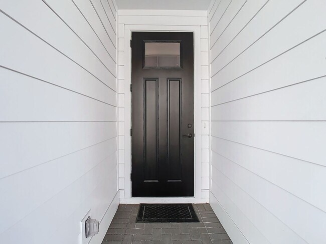 Foto del edificio - Now Leasing Brand New Townhouse - Available for Rent!