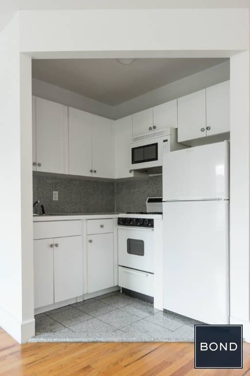 Foto del edificio - 193 E 4th St