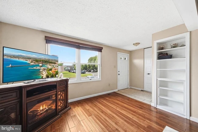 Living Room - 7037 Hames Ct