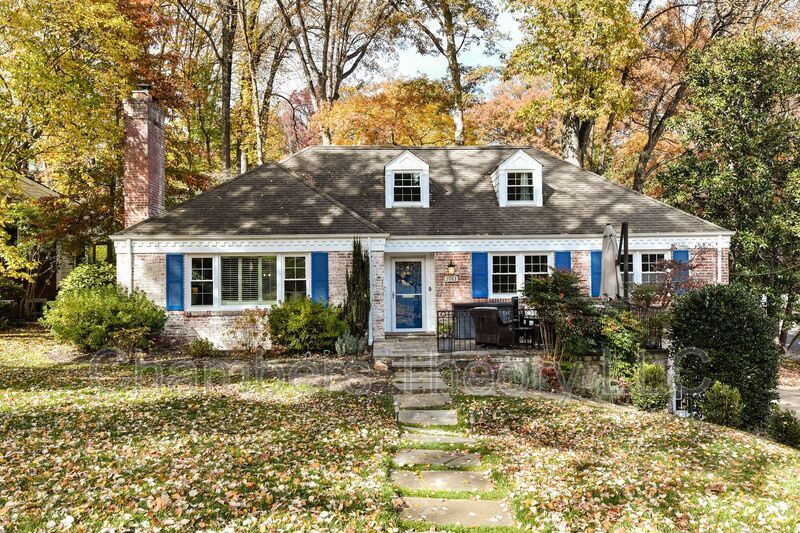 Foto principal - 3061 N Oakland St