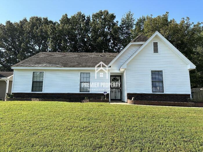 Foto principal - 5953 Valleydale Dr