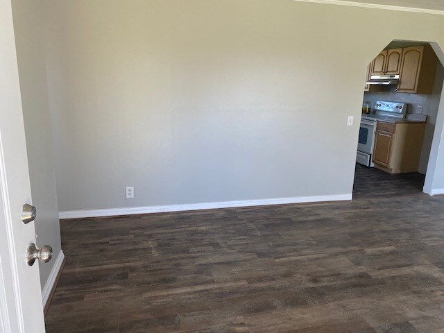 Photo - 1115 N Dennis Ave House