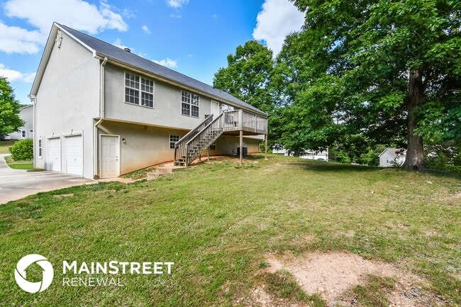 Building Photo - 2423 Cheyenne Ct