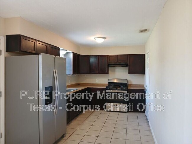 Foto del edificio - 4937 Blundell Dr