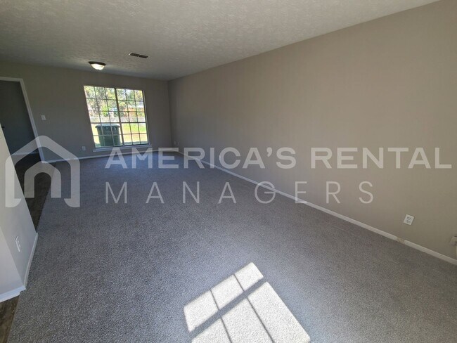 Foto del edificio - DEPOSIT PENDING! Home for rent in Montgome...