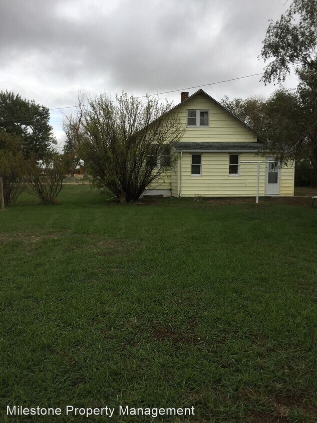 101 S Haynes Ave, Miles City, MT 59301 Room for Rent in Miles City