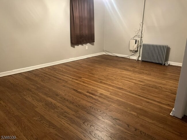 Building Photo - 672 Mt Hope Ave