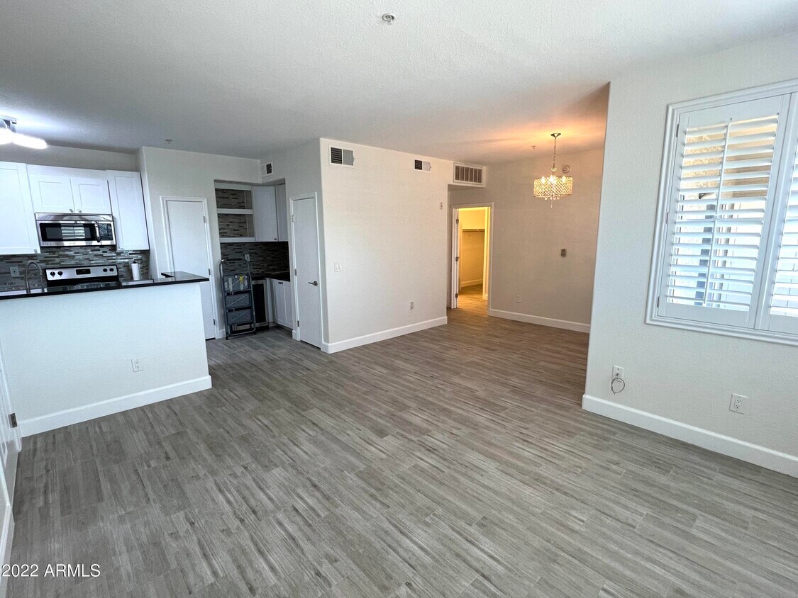 1720 E Thunderbird Rd Unit 1111, Phoenix, AZ 85022 Room for Rent in