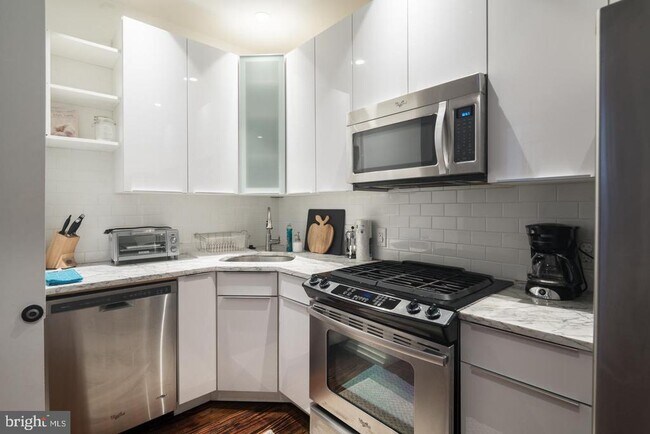 Foto del edificio - 126 N 3rd St