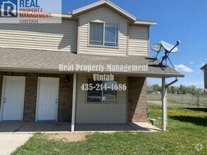 Building Photo - 375 1220 S St
