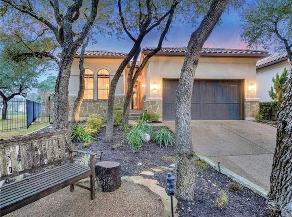 Main Entrance with the driveway - 2325 Gilia Dr