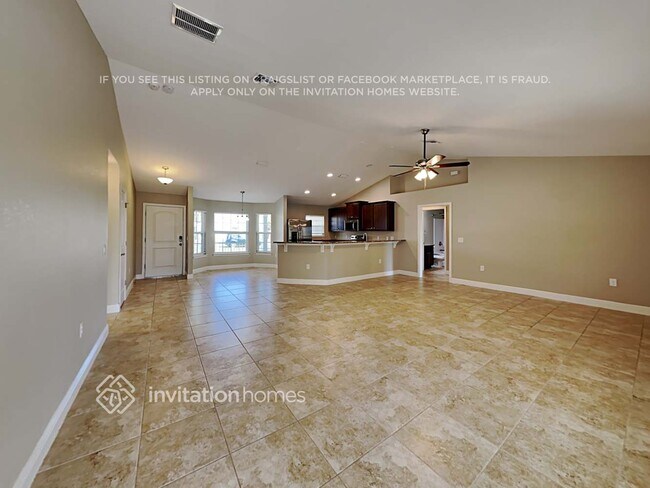 Foto del edificio - 27295 Deep Creek Blvd