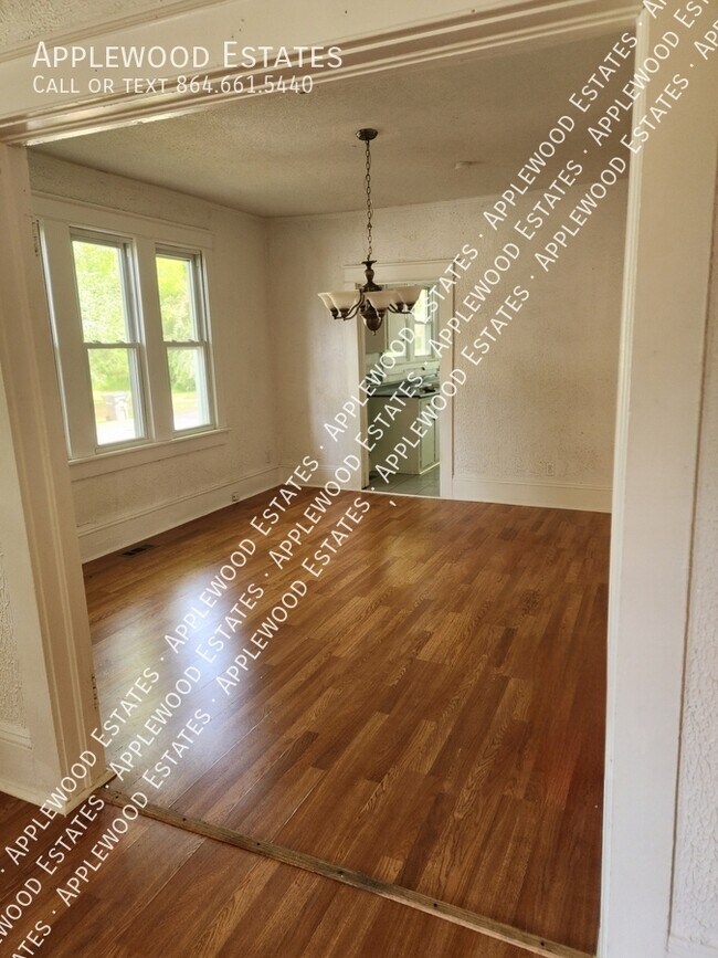 Building Photo - 403 Caulder Ave