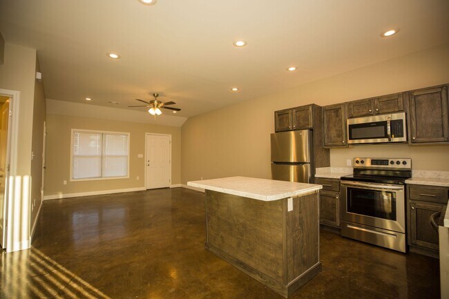 Foto del edificio - Charming 3 Bedroom, 2 Bath Home in Hilltop...