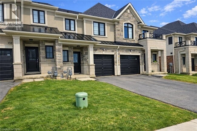 Building Photo - 148 Aquasanta Crescent