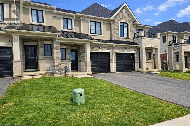 Photo du bâtiment - 148 Aquasanta Crescent