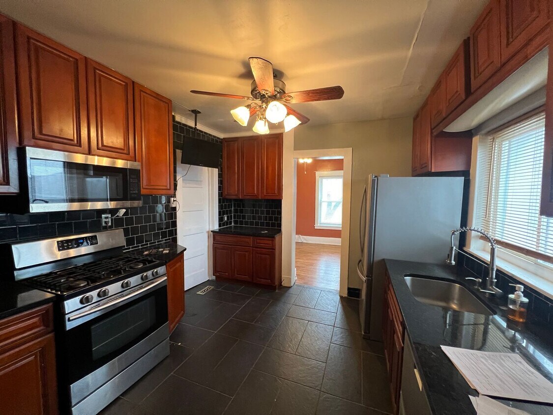 Primary Photo - Spacious Single Family Home