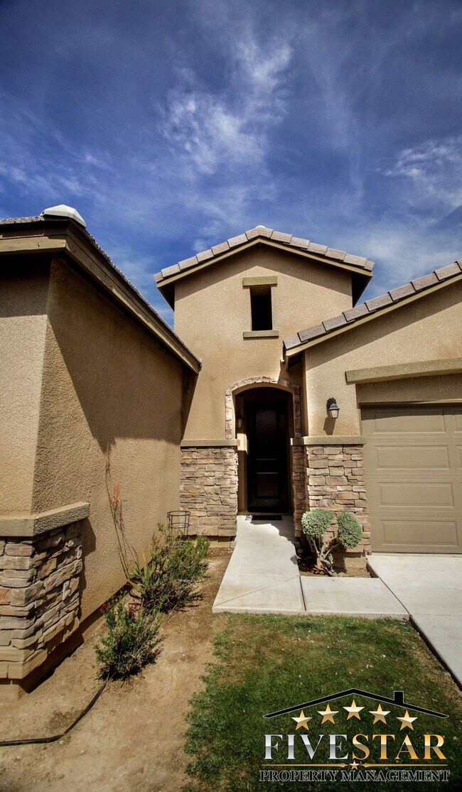 Building Photo - 9512 Aphrodite St