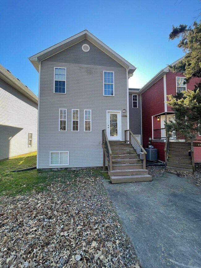 Building Photo - 1733-1751 Pemiscot St