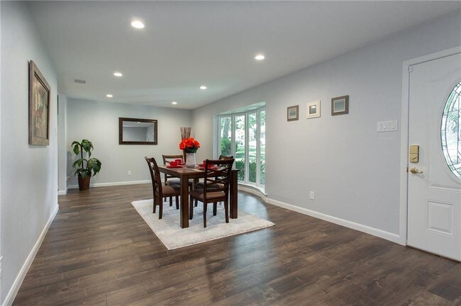 Foto del edificio - 828 Clear Fork Dr